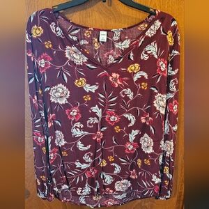Womens floral top M